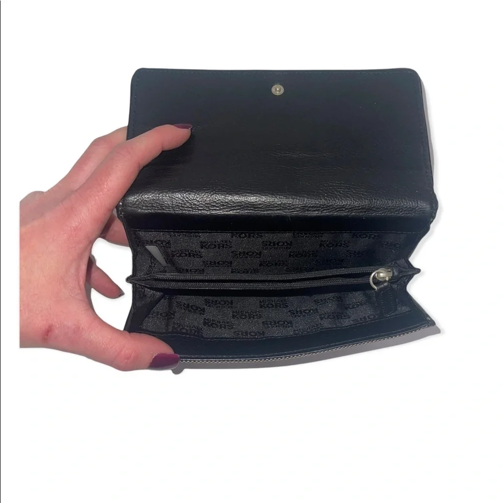 MICHAEL KORS Black & Tan Signature MK Hobo, Wallet & Wristlet Bundle